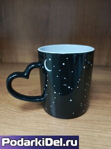 Кружка ХАМЕЛЕОН с ручкой "СЕРДЦЕ" (черная) глянец ЗВЕЗДЫ