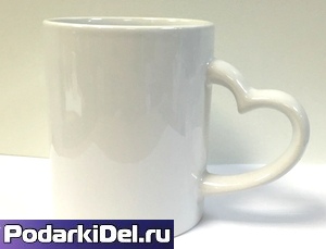 Кружка белая с ручкой "СЕРДЦЕ" 